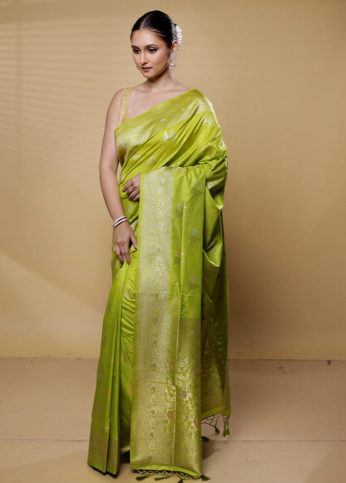 Green Dupion Silk Saree With Blouse Piece