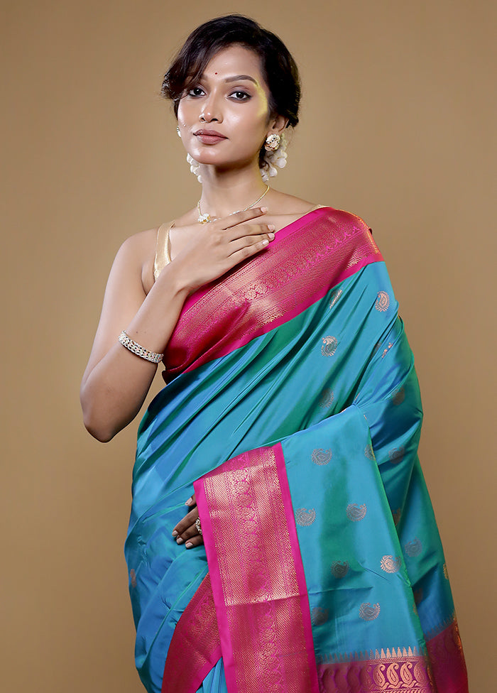 Green Kanjivaram Silk Saree With Blouse Piece