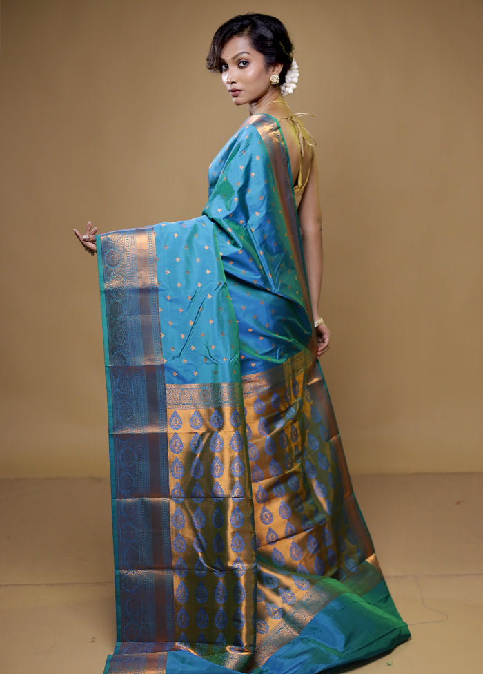 Green Kanjivaram Silk Saree With Blouse Piece