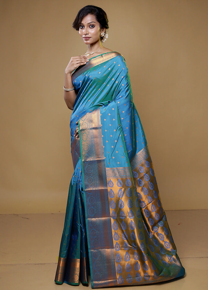 Green Kanjivaram Silk Saree With Blouse Piece