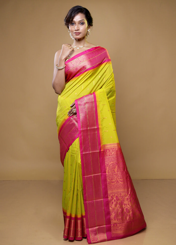 Green Kanjivaram Silk Saree With Blouse Piece