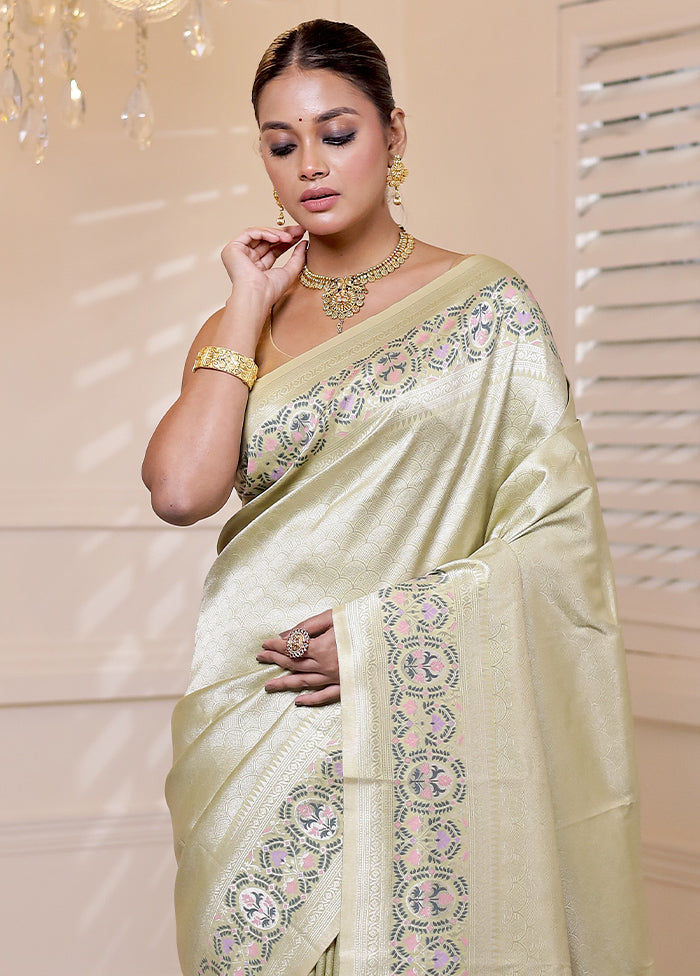 Green Kanjivaram Silk Saree With Blouse Piece