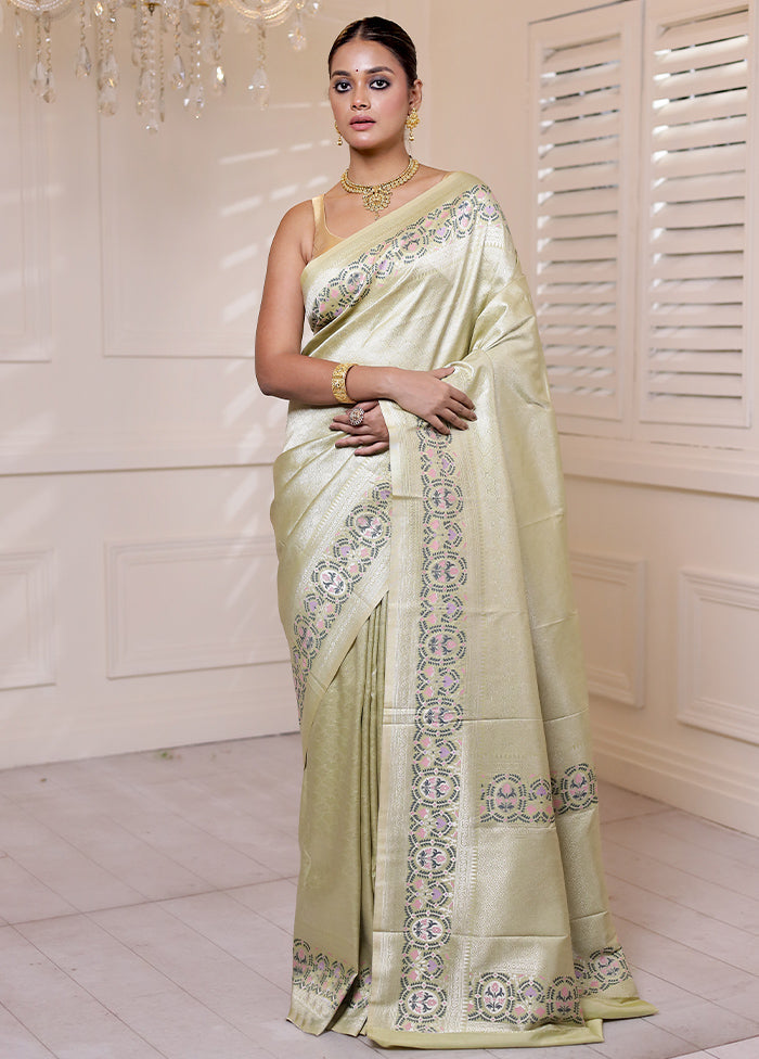 Green Kanjivaram Silk Saree With Blouse Piece