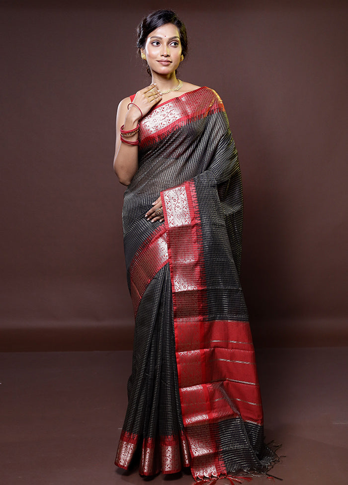 Black Cotton Saree With Blouse Piece