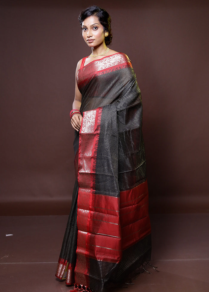 Black Cotton Saree With Blouse Piece