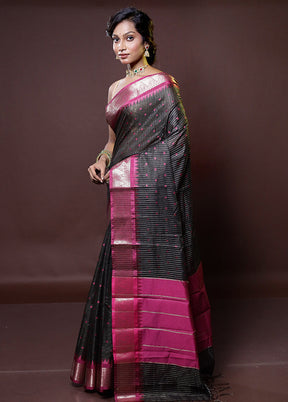 Black Cotton Saree With Blouse Piece