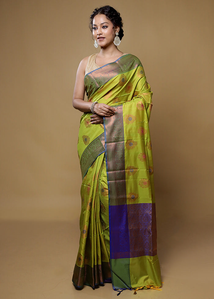 Green Dupion Silk Saree With Blouse Piece