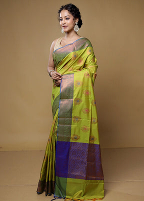 Green Dupion Silk Saree With Blouse Piece