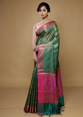 Green Dupion Silk Saree With Blouse Piece