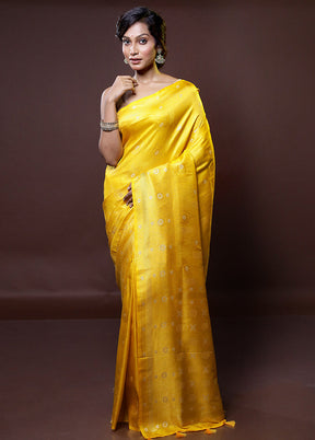 Yellow Dupion Silk Saree With Blouse Piece