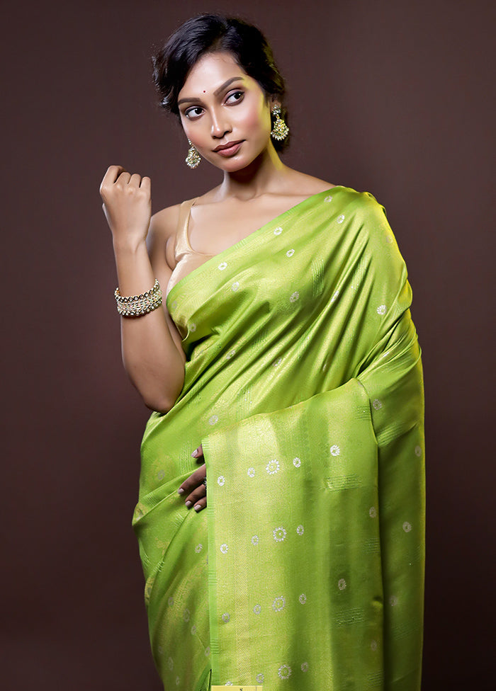 Green Dupion Silk Saree With Blouse Piece