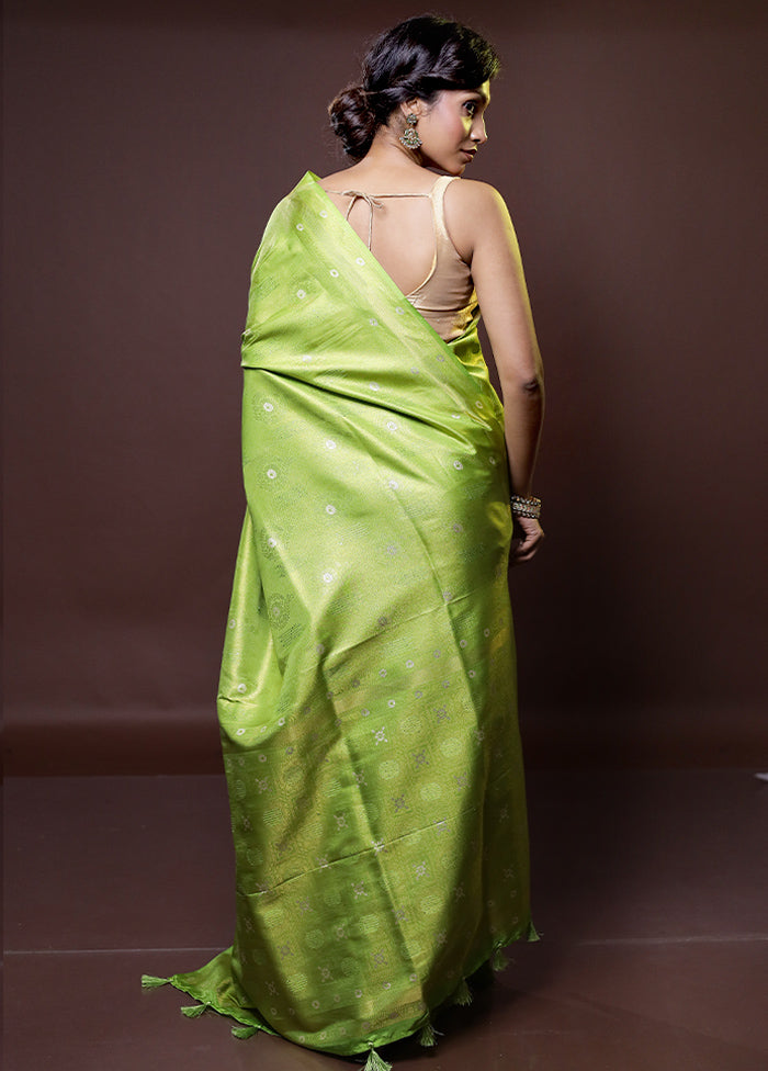 Green Dupion Silk Saree With Blouse Piece