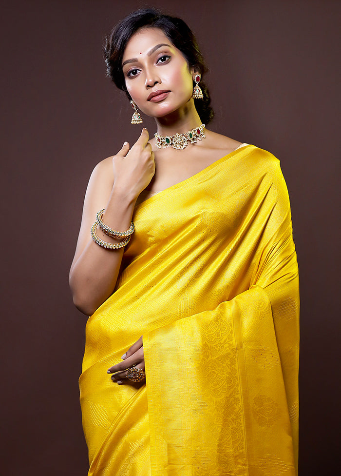 Yellow Dupion Silk Saree With Blouse Piece