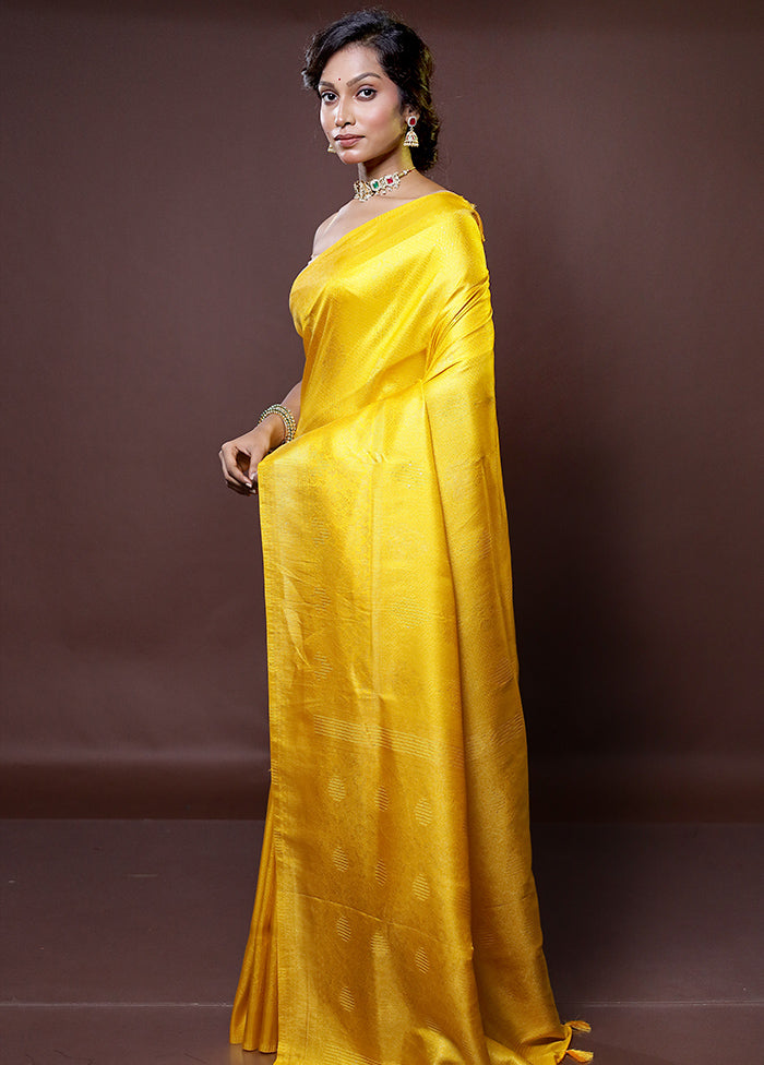 Yellow Dupion Silk Saree With Blouse Piece