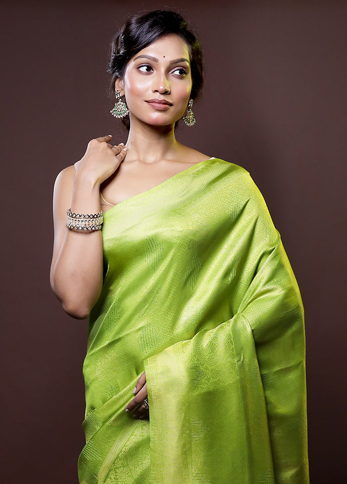 Green Dupion Silk Saree With Blouse Piece