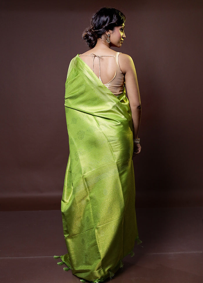 Green Dupion Silk Saree With Blouse Piece