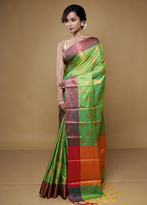 Green Dupion Silk Saree With Blouse Piece