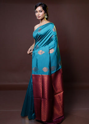 Green Kanjivaram Silk Saree With Blouse Piece