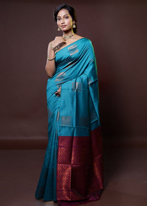 Green Kanjivaram Silk Saree With Blouse Piece