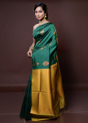 Green Kanjivaram Silk Saree With Blouse Piece