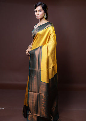 Yellow Kanjivaram Silk Saree With Blouse Piece