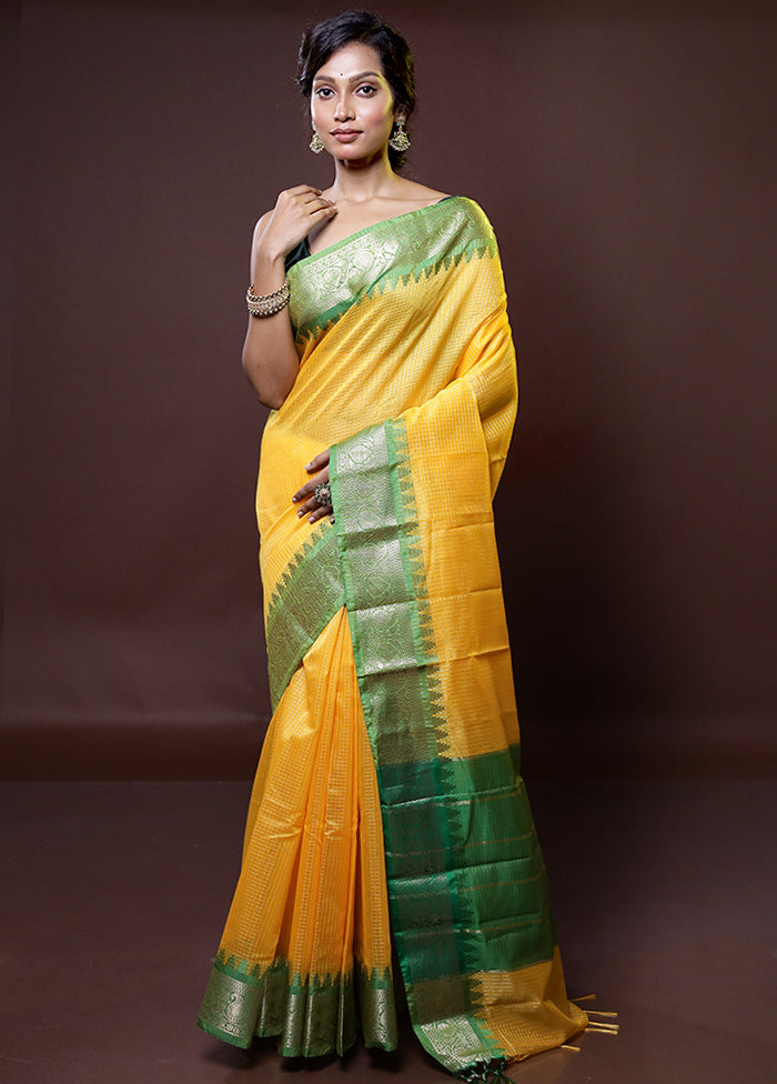 Yellow Cotton Saree With Blouse Piece