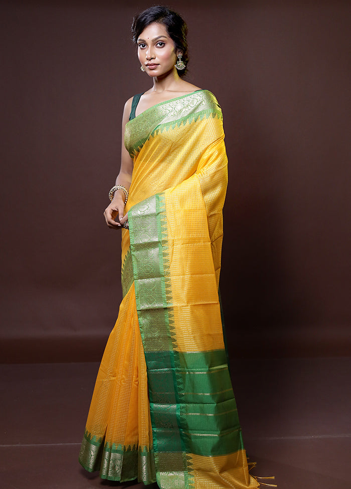 Yellow Cotton Saree With Blouse Piece