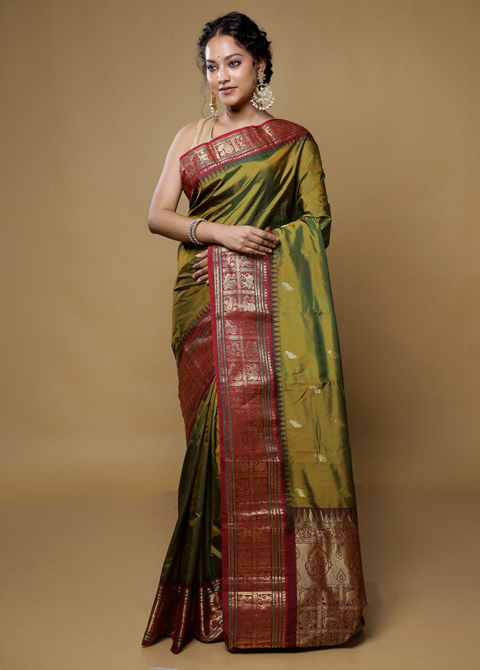 Green Kanjivaram Silk Saree With Blouse Piece