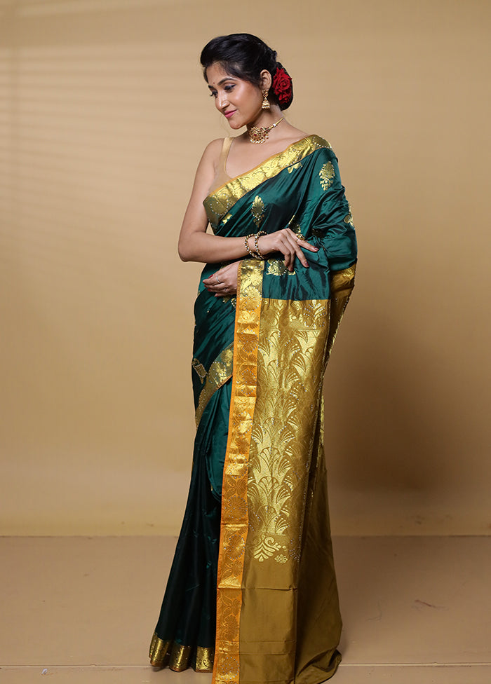 Green Kanjivaram Silk Saree With Blouse Piece