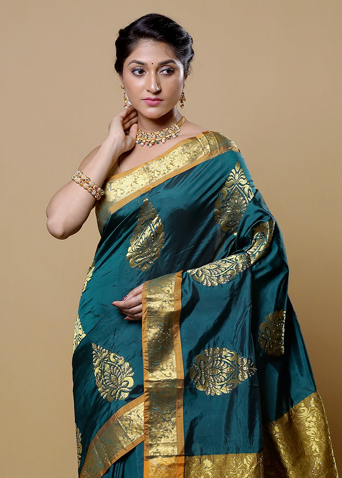 Green Kanjivaram Silk Saree With Blouse Piece