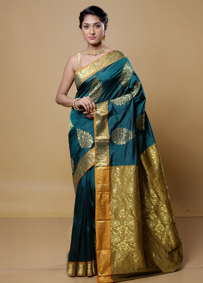 Green Kanjivaram Silk Saree With Blouse Piece