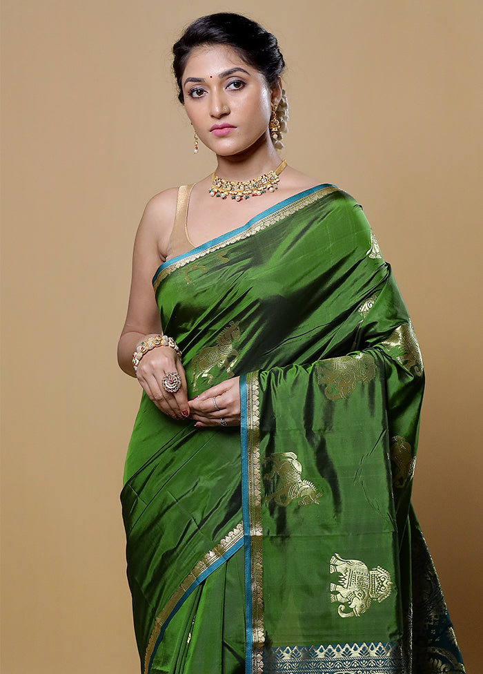 Green Kanjivaram Silk Saree With Blouse Piece