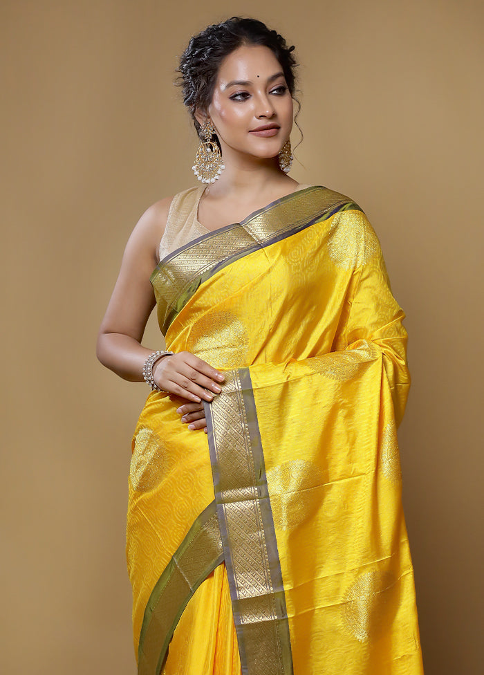 Yellow Kanjivaram Silk Saree With Blouse Piece