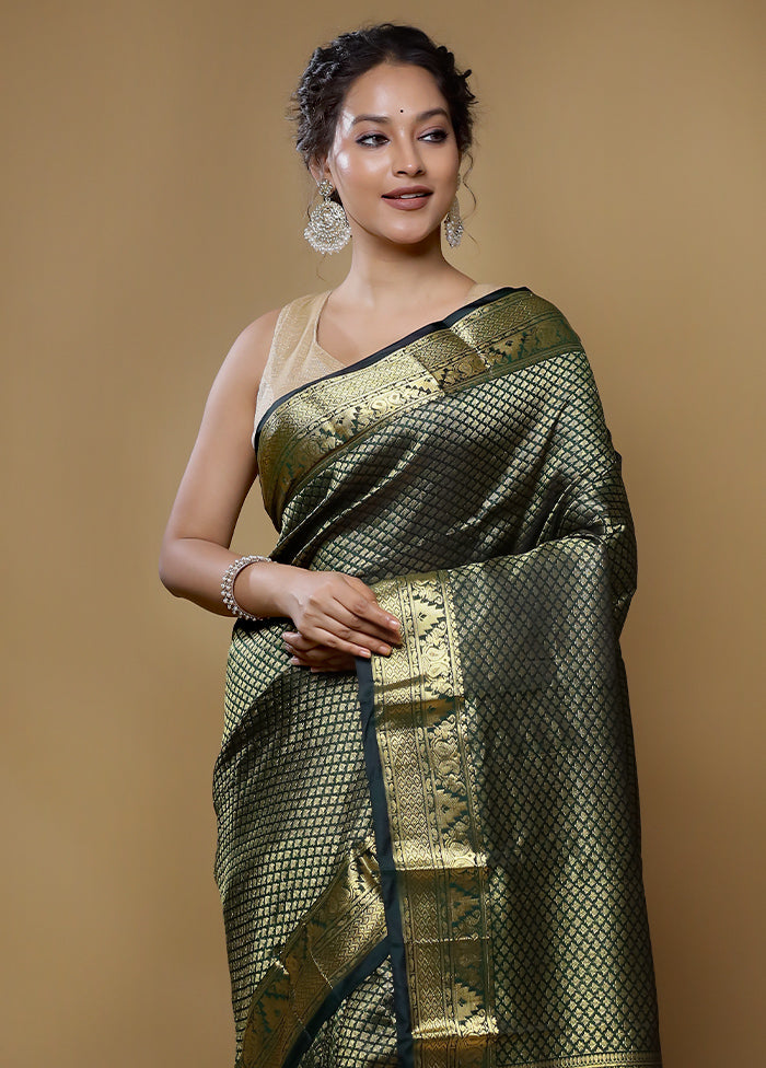 Green Kanjivaram Silk Saree With Blouse Piece