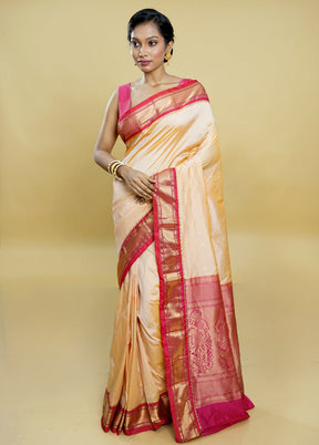 Peach Kanjivaram Silk Saree With Blouse Piece