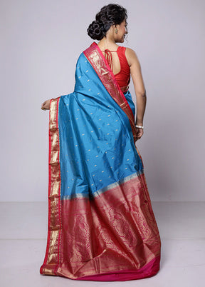 Blue Kanjivaram Silk Saree With Blouse Piece