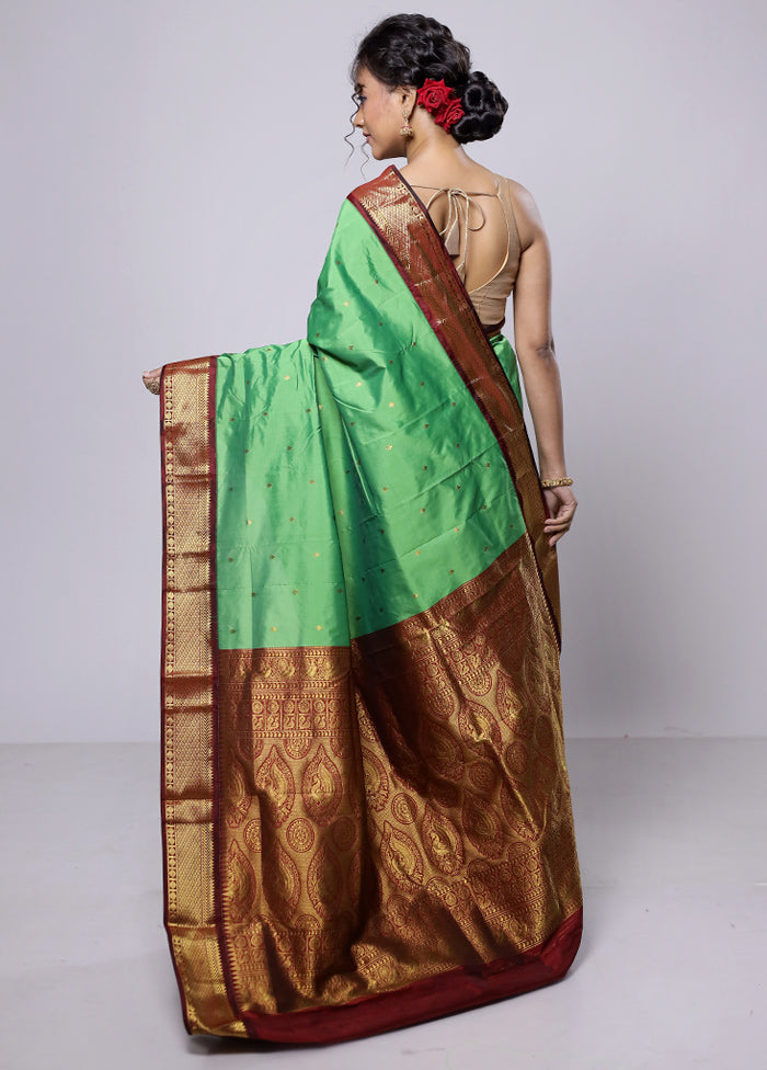 Green Kanjivaram Silk Saree With Blouse Piece