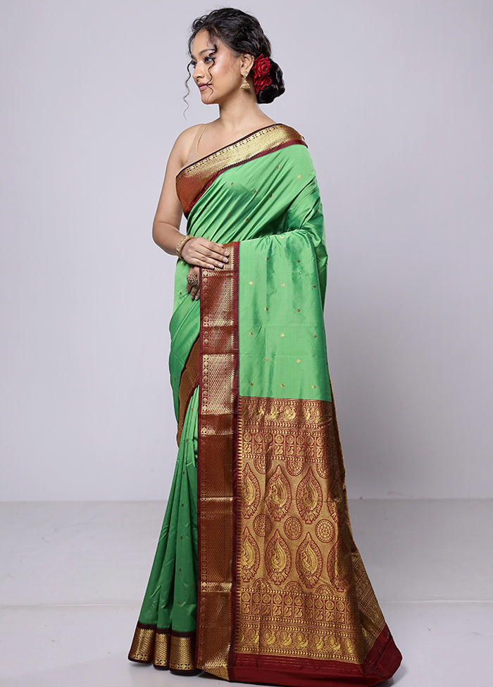 Green Kanjivaram Silk Saree With Blouse Piece