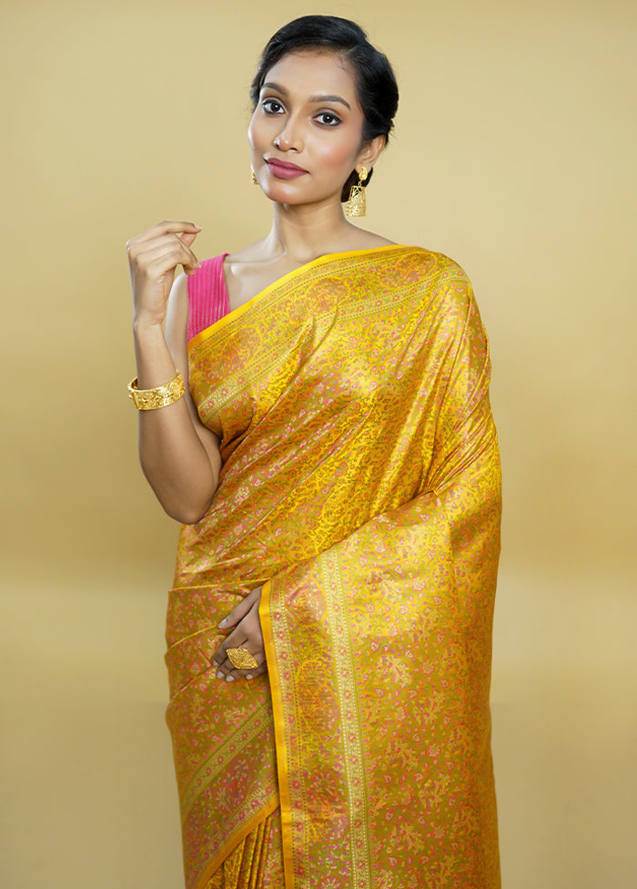 Yellow Tanchoi Silk Saree With Blouse Piece