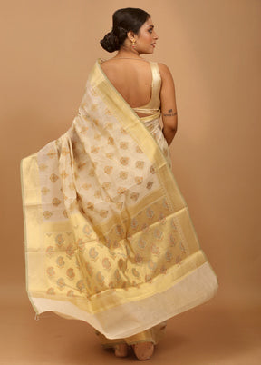 Cream Cotton Saree With Blouse Piece