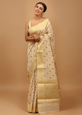 Cream Cotton Saree With Blouse Piece