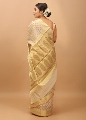 Cream Cotton Saree With Blouse Piece