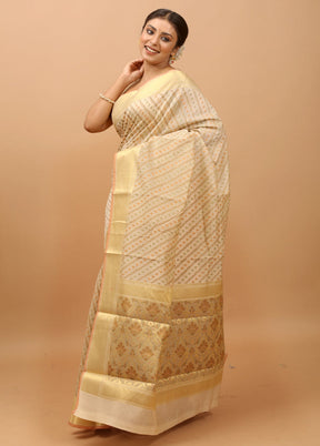 Cream Cotton Saree With Blouse Piece