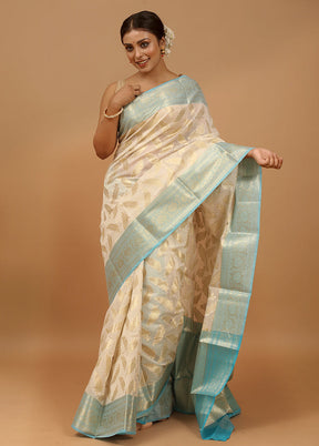 White Kora Silk Saree With Blouse Piece