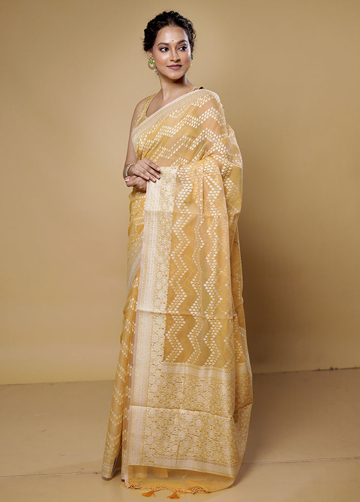 Yellow Kora Silk Saree With Blouse Piece