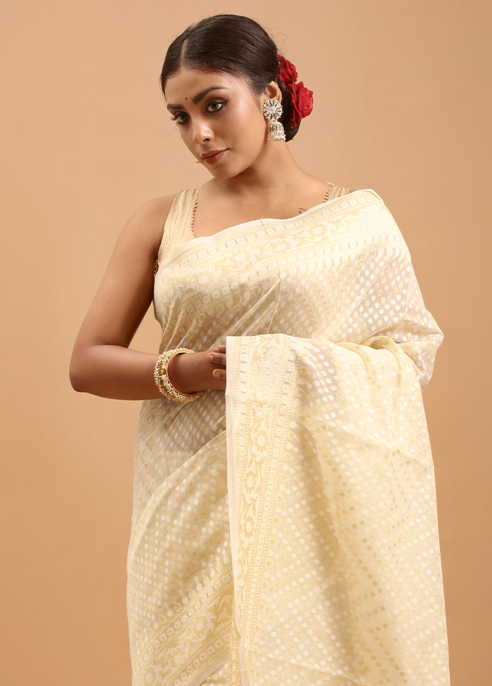 White Kora Silk Saree With Blouse Piece