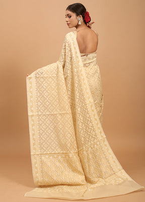 Cream Kora Silk Saree With Blouse Piece