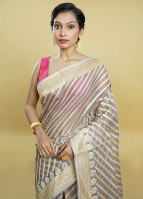 Grey Kora Silk Saree With Blouse Piece