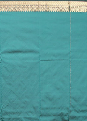 Green Kanjivaram Silk Saree With Blouse Piece