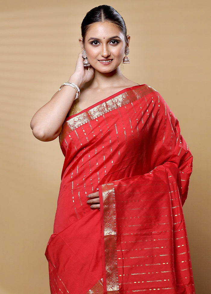 Red Kanjivaram Silk Saree With Blouse Piece